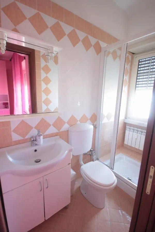ローマ Marco Aurelio Bed & Breakfast